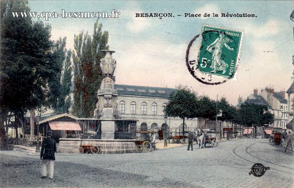 BESANÇON. - Place de la Révolution.